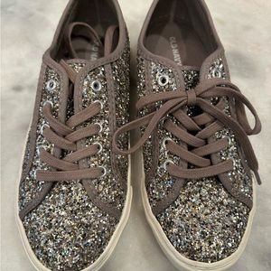New NEVER WORN sequin Old Navy sneakers Size 7.5